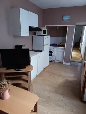 Cuisine ou kitchenette dans l'établissement canton des forges