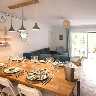 House ideally located in La Rochelle