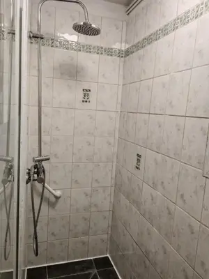 Salle de bains dans l'établissement Maison, terrasse, parking, 4lits, et canapé lit, 7personnes