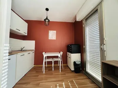 Cuisine ou kitchenette dans l'établissement Bel Air Appartement