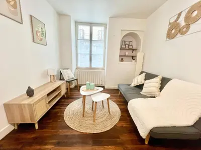 Coin salon dans l'établissement Cocon au Cœur de Ville avec Cour - Poitiers Centre