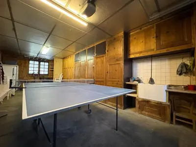 Tennis de table au sein de l'établissement La Rohannaise - Maison Charentaise avec Sauna ou à proximité