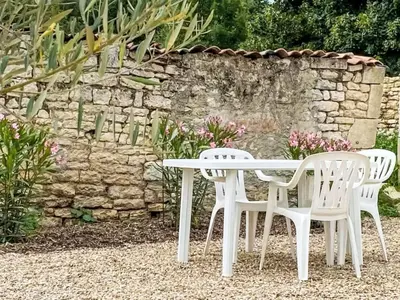 Jardin de l'établissement Holiday Home Ile d'Aix by Interhome