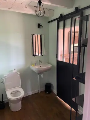 Salle de bains dans l'établissement Maison a la campagne