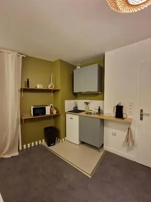 Cuisine ou kitchenette dans l'établissement Une escapade poitevine