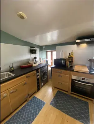 Cuisine ou kitchenette dans l'établissement T3 meublé Séjour pro famille hyper centre Niort