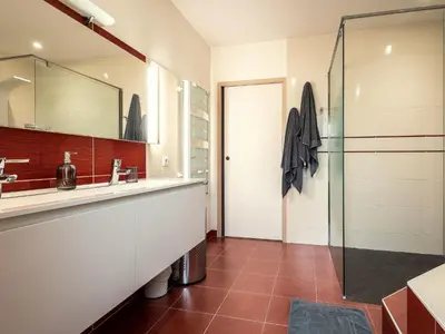 Salle de bains dans l'établissement Holiday Home Villa DUXCAAR Merv- by Interhome