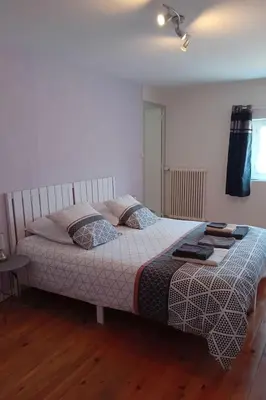 Un ou plusieurs lits dans un hébergement de l'établissement Holiday Home Steinhaus Ardenne in Fontenay-le-Comte by Interhome