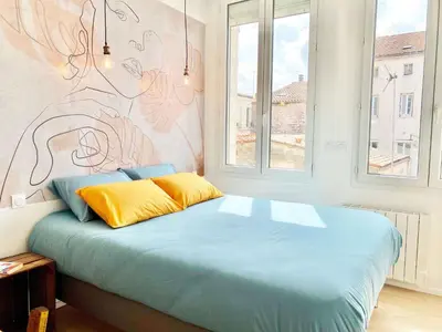 Un ou plusieurs lits dans un hébergement de l'établissement Apartment Wohnung in Rochefort mit Garten und Terrasse by Interhome