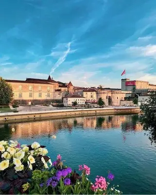 Vue sur la rivière ou le fleuve situé(e) à proximité de l'appartement