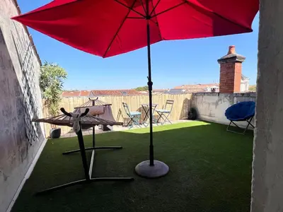 Balcon ou terrasse dans l'établissement Magnifique Appartement avec Vue sur le Vieux-Port et Terrasse Privée sans vis-à-vis