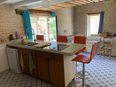 Cuisine ou kitchenette dans l'établissement Un gîte à Forges