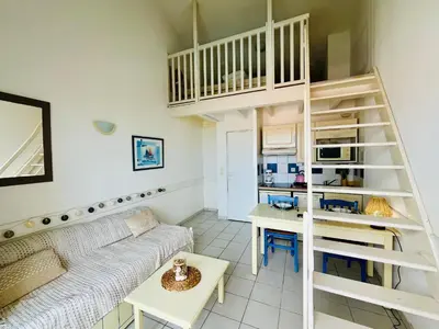 Cuisine ou kitchenette dans l'établissement Appartement vue mer - 4 pers. - FR-1-709-101