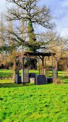 Jardin de l'établissement Maison Saint Romain