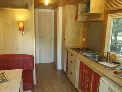 Plan de l'établissement Roulotte confortable avec terrasse pour 4 personnes - API-1-52-1491