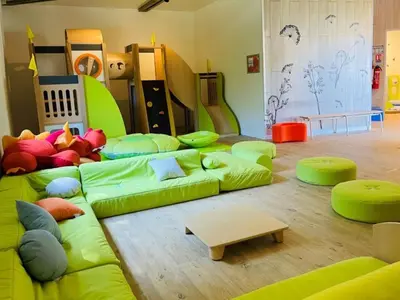 Plan de l'établissement Roulotte confortable avec terrasse pour 4 personnes - API-1-52-1491