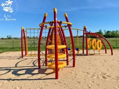 Aire de jeux pour enfants de l'établissement Mobil Home 3 Chambres, Terrasse, jusqu'à 6 Pers. - API-1-52-1620