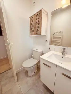 Salle de bains dans l'établissement Charming new studio