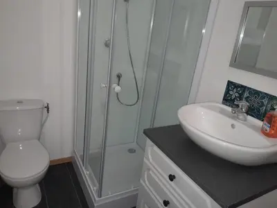 Salle de bains dans l'établissement 35 m2 independent studio