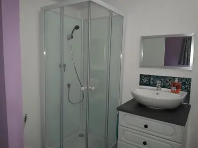 Salle de bains dans l'établissement 35 m2 independent studio
