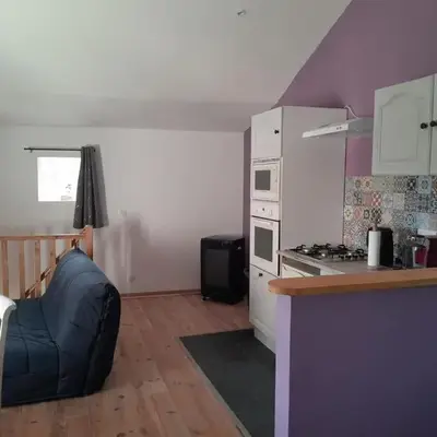 35 m2 independent studio