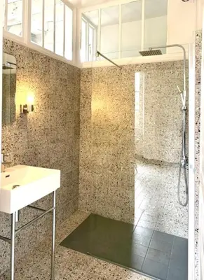Salle de bains dans l'établissement Villa Paignon Gite