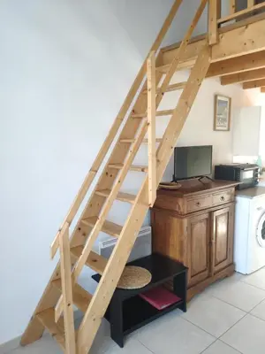 Cuisine ou kitchenette dans l'établissement Maisonnette avec terrasse et place de parking