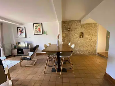 Coin salon dans l'établissement La Jarnacaise