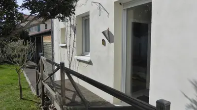 Bâtiment de le séjour chez l'habitant