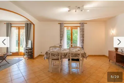 Coin salon dans l'établissement Maison au calme avec jardin cloturé