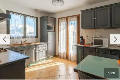 Cuisine ou kitchenette dans l'établissement Maison au calme avec jardin cloturé