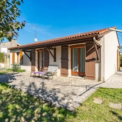 Maison au calme avec jardin cloturé