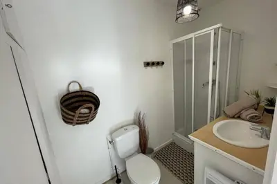 Plan de l'établissement Le Sano - centre ville - wifi