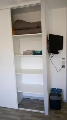 Télévision ou salle de divertissement dans l'établissement Les Clés Nature Studio 41
