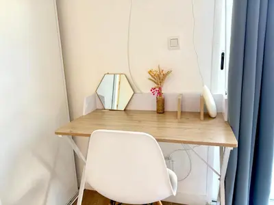 Plan de l'établissement L'Escale Rochelaise avec Terrasse, Aquarium à 5 min