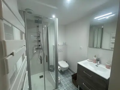 Salle de bains dans l'établissement ChristOdeMer