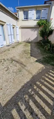 Bâtiment de le séjour chez l'habitant