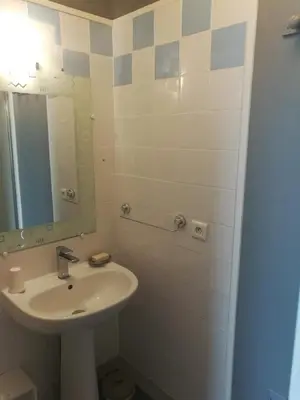Salle de bains dans l'établissement B&B La Difference