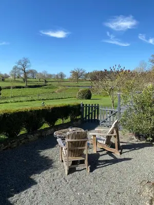 Jardin de l'établissement Les Puvinieres