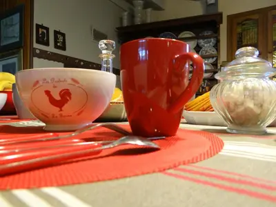 Plateau bouilloire dans l'établissement Le Grillage a Poules