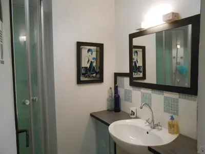 Salle de bains dans l'établissement Chat Noir Gite et Chambre D'Hotes