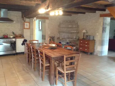 Cuisine ou kitchenette dans l'établissement Gite du Calme 3 Star Bed & Breakfast Cognac