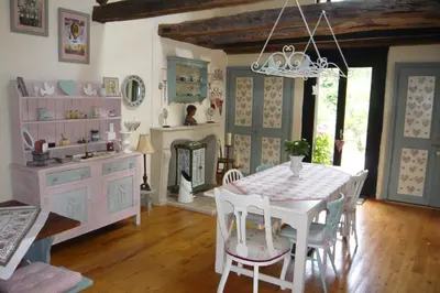 Cuisine ou kitchenette dans l'établissement L'Arbre D'Ange