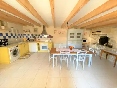 Cuisine ou kitchenette dans l'établissement La Maison de Margot