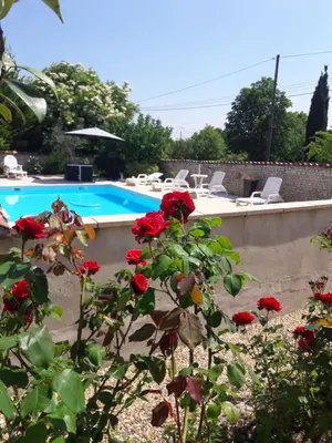 Piscine de l'établissement Les Gîtes du Breuillat ou située à proximité