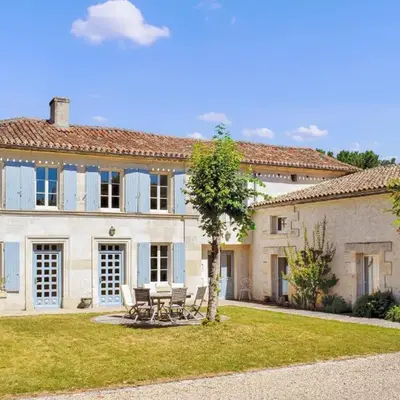 4 Bedroom Amazing Home In Champmillon