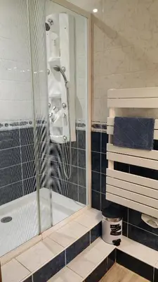 Salle de bains dans l'établissement Au Clos Des Templiers