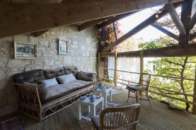 Coin salon dans l'établissement La Tillaie SPA et Sauna