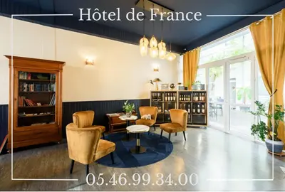 Coin salon dans l'établissement Cit' Hotel de France