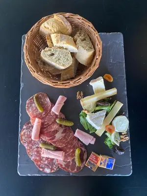 Nourriture dans l'hôtel ou à proximité